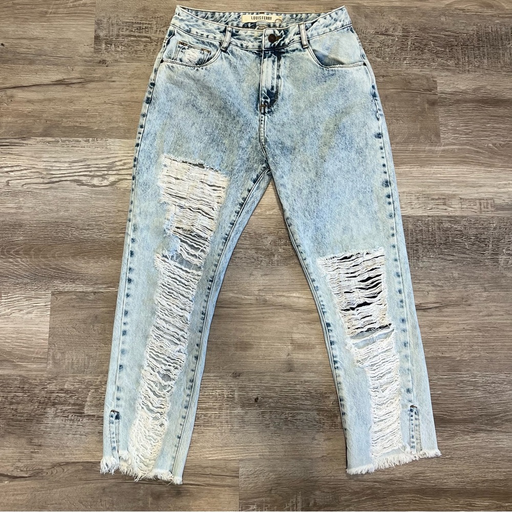 Blue Distressed Ankle Cropped Jeans with Frayed Hems